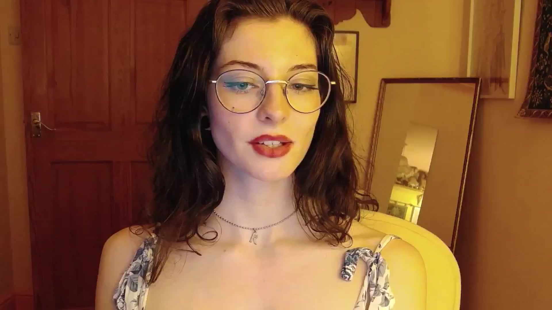 Gallery image thumbnail from viola__'s myfreecams stream on, 09/17/2024, 22:58 image 11 of 20