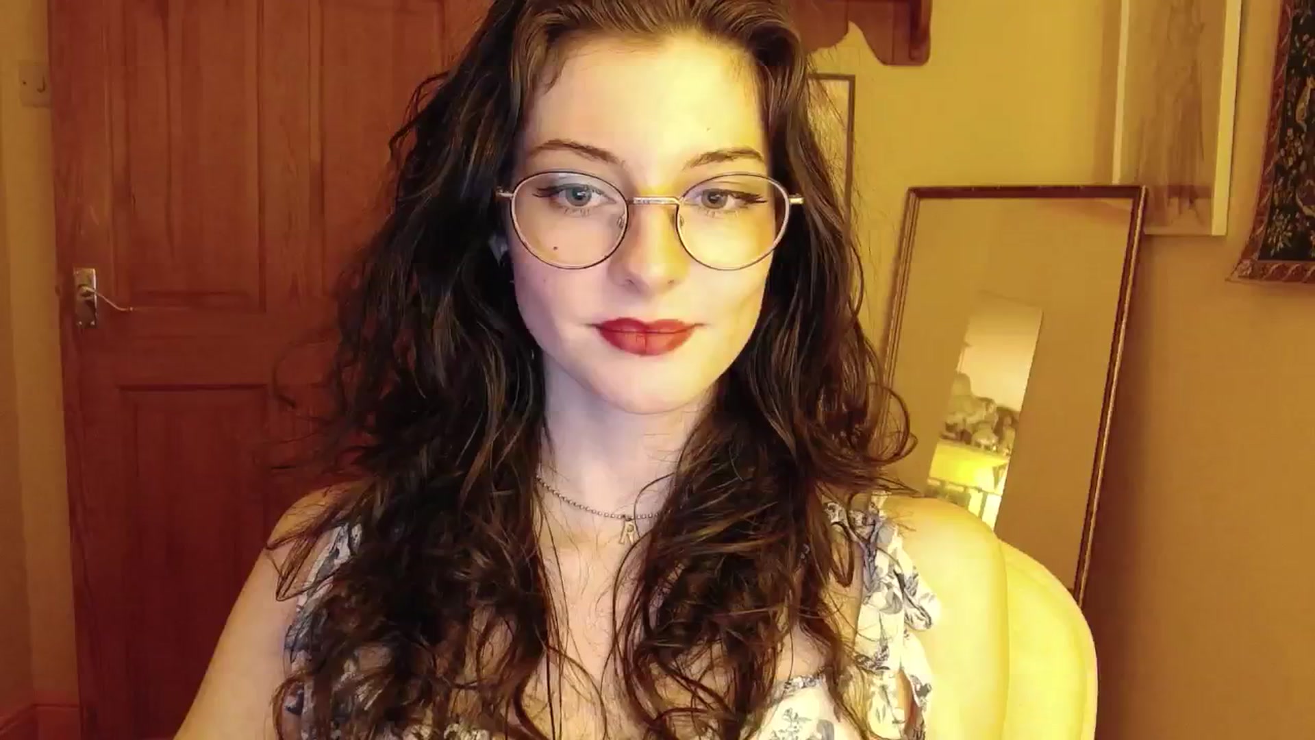 Gallery image thumbnail from viola__'s myfreecams stream on, 09/17/2024, 22:58 image 9 of 20