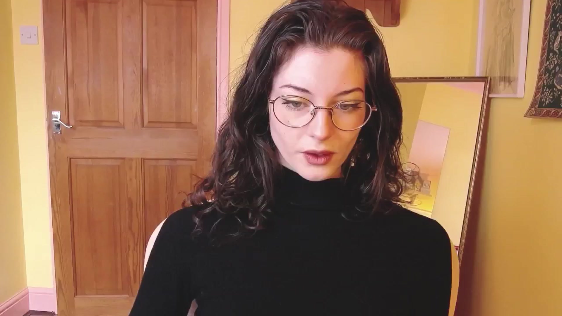 Gallery image thumbnail from viola__'s myfreecams stream on, 09/23/2024, 11:53 image 4 of 20