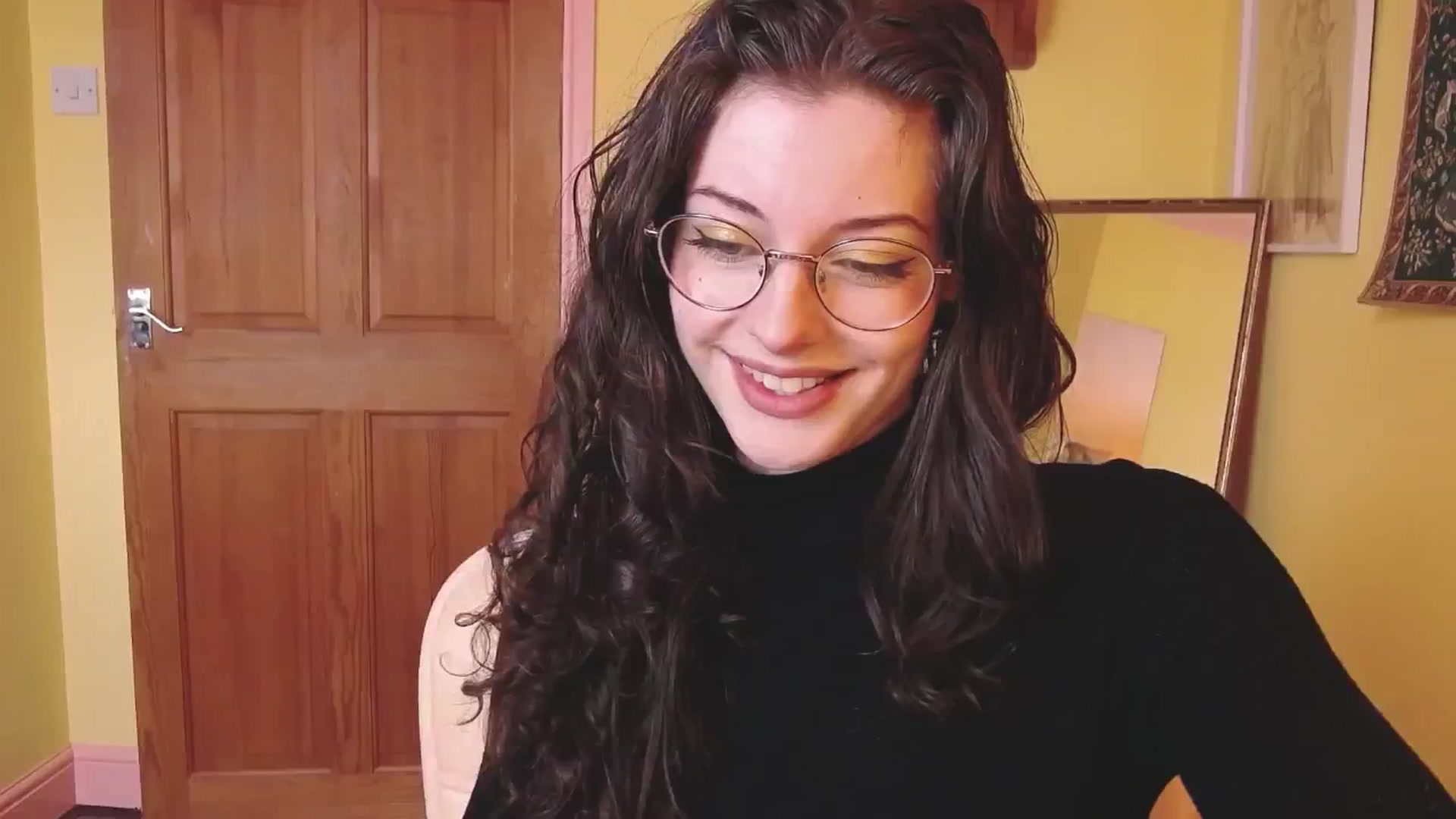 Gallery image thumbnail from viola__'s myfreecams stream on, 09/23/2024, 11:53 image 8 of 20