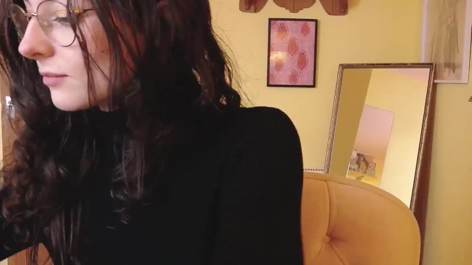 Gallery image thumbnail from viola__'s myfreecams stream on, 09/23/2024, 13:39 image 1 of 20