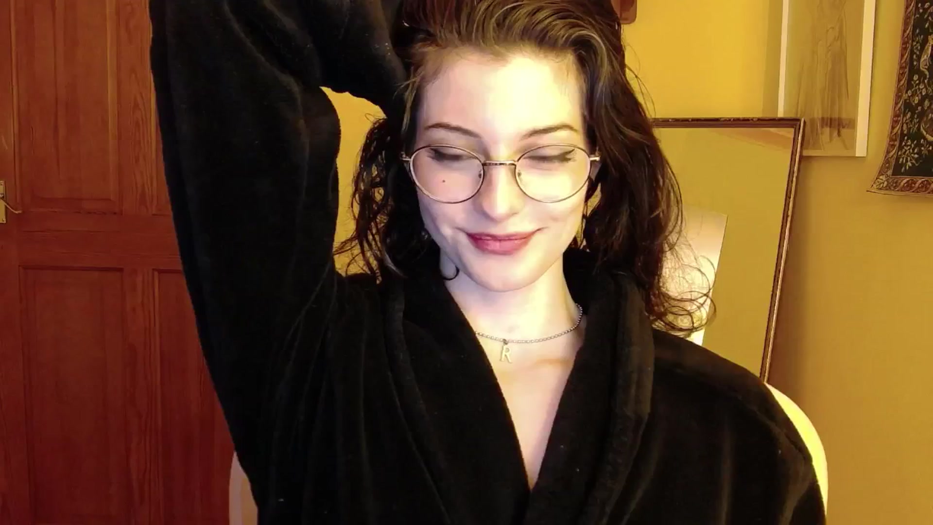 Gallery image thumbnail from viola__'s myfreecams stream on, 09/24/2024, 23:54 image 10 of 20