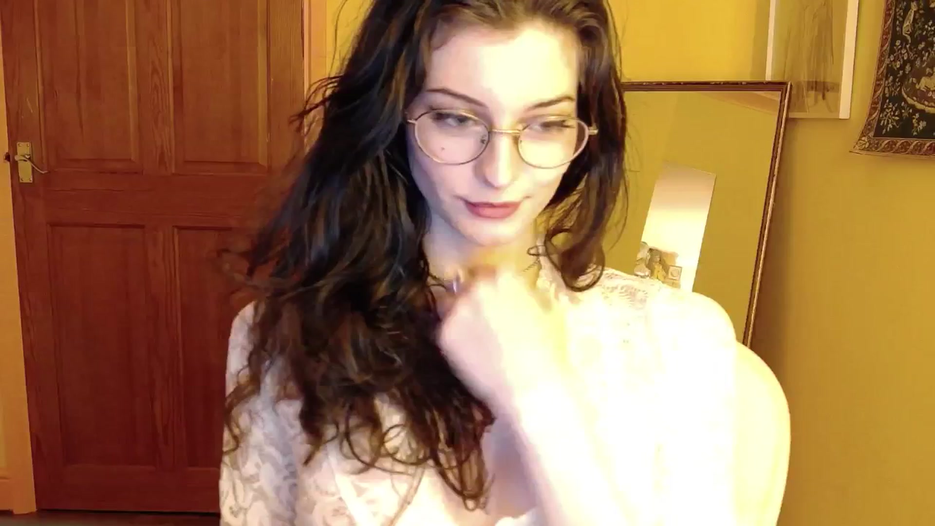 Gallery image thumbnail from viola__'s myfreecams stream on, 09/24/2024, 23:54 image 15 of 20