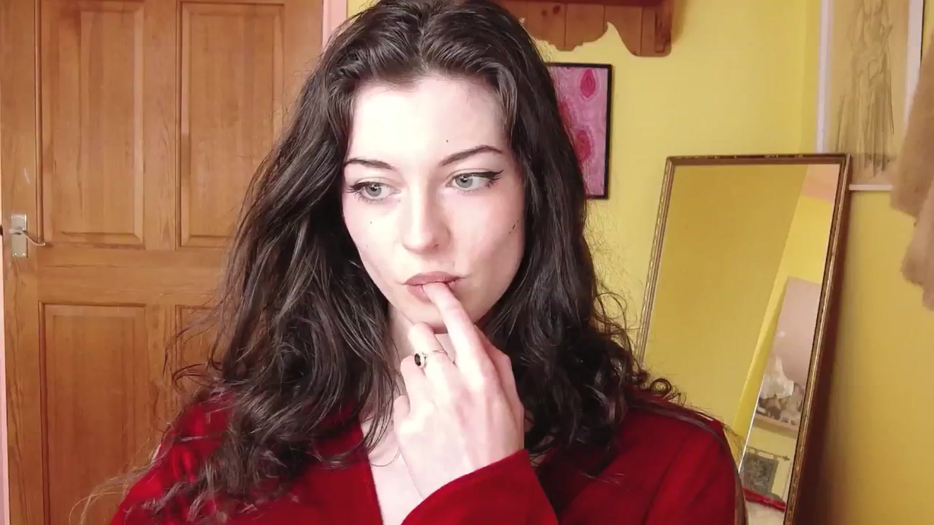 Gallery image thumbnail from viola__'s myfreecams stream on, 10/01/2024, 14:26 image 3 of 20