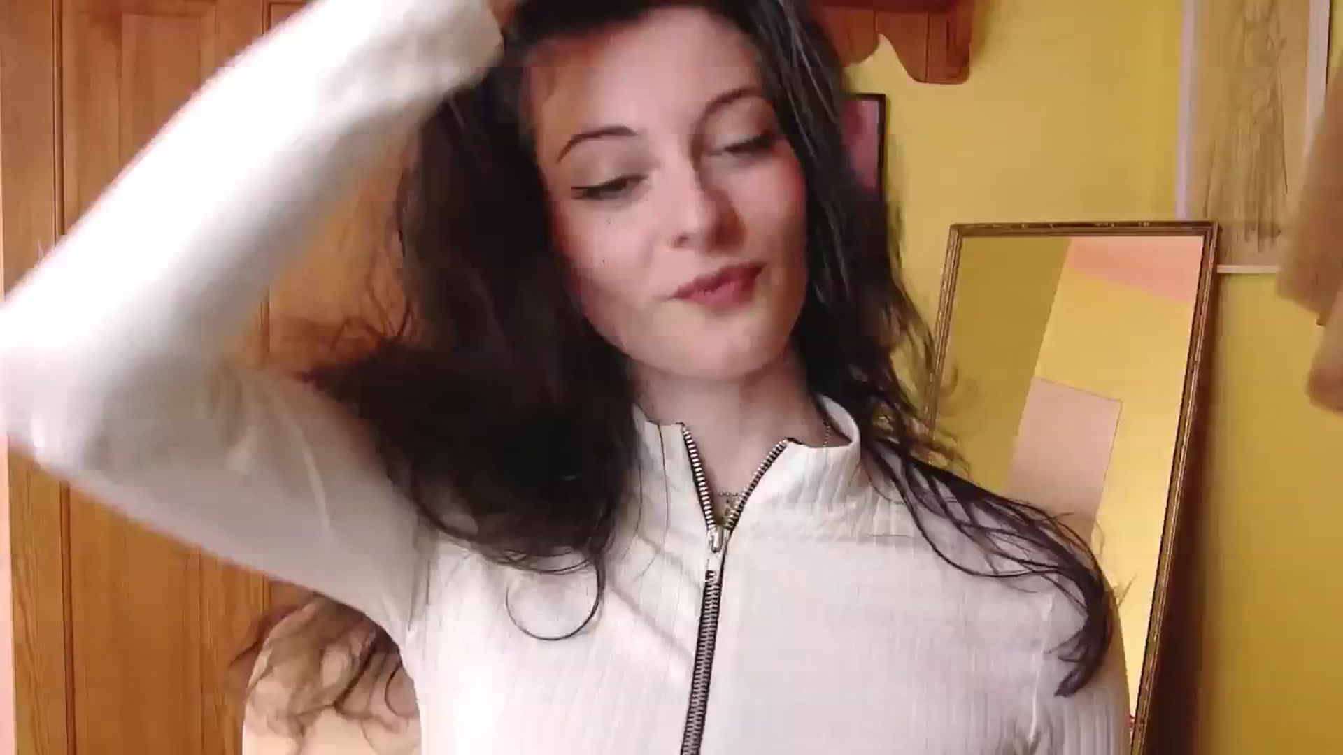 Gallery image thumbnail from viola__'s myfreecams stream on, 10/03/2024, 11:37 image 15 of 20