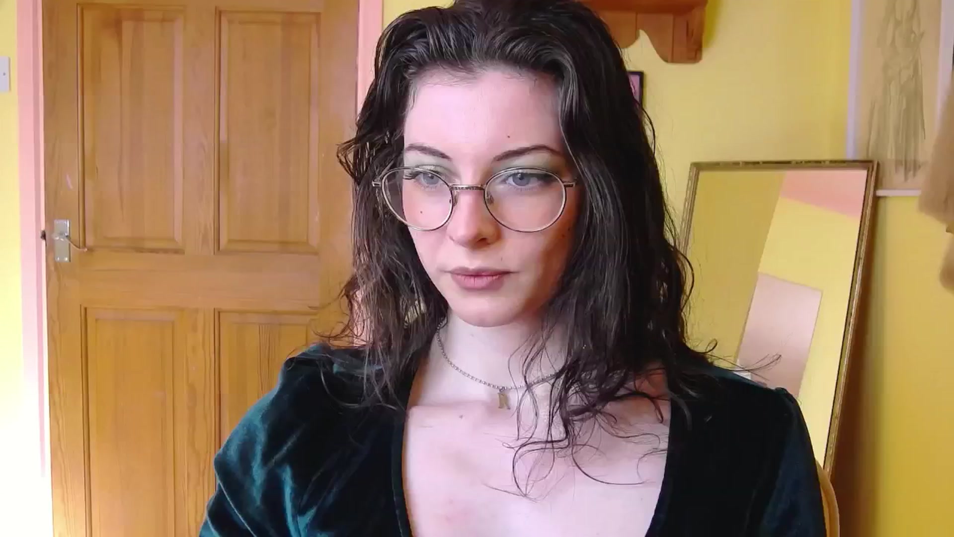 Gallery image thumbnail from viola__'s myfreecams stream on, 10/10/2024, 12:13 image 2 of 20