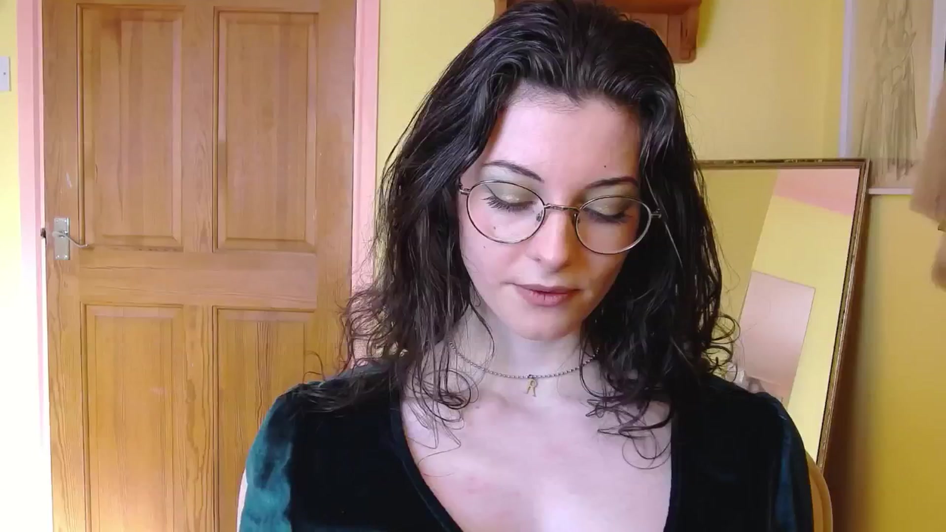Gallery image thumbnail from viola__'s myfreecams stream on, 10/10/2024, 12:13 image 15 of 20