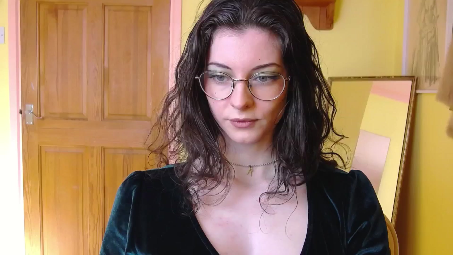 Gallery image thumbnail from viola__'s myfreecams stream on, 10/10/2024, 12:13 image 8 of 20