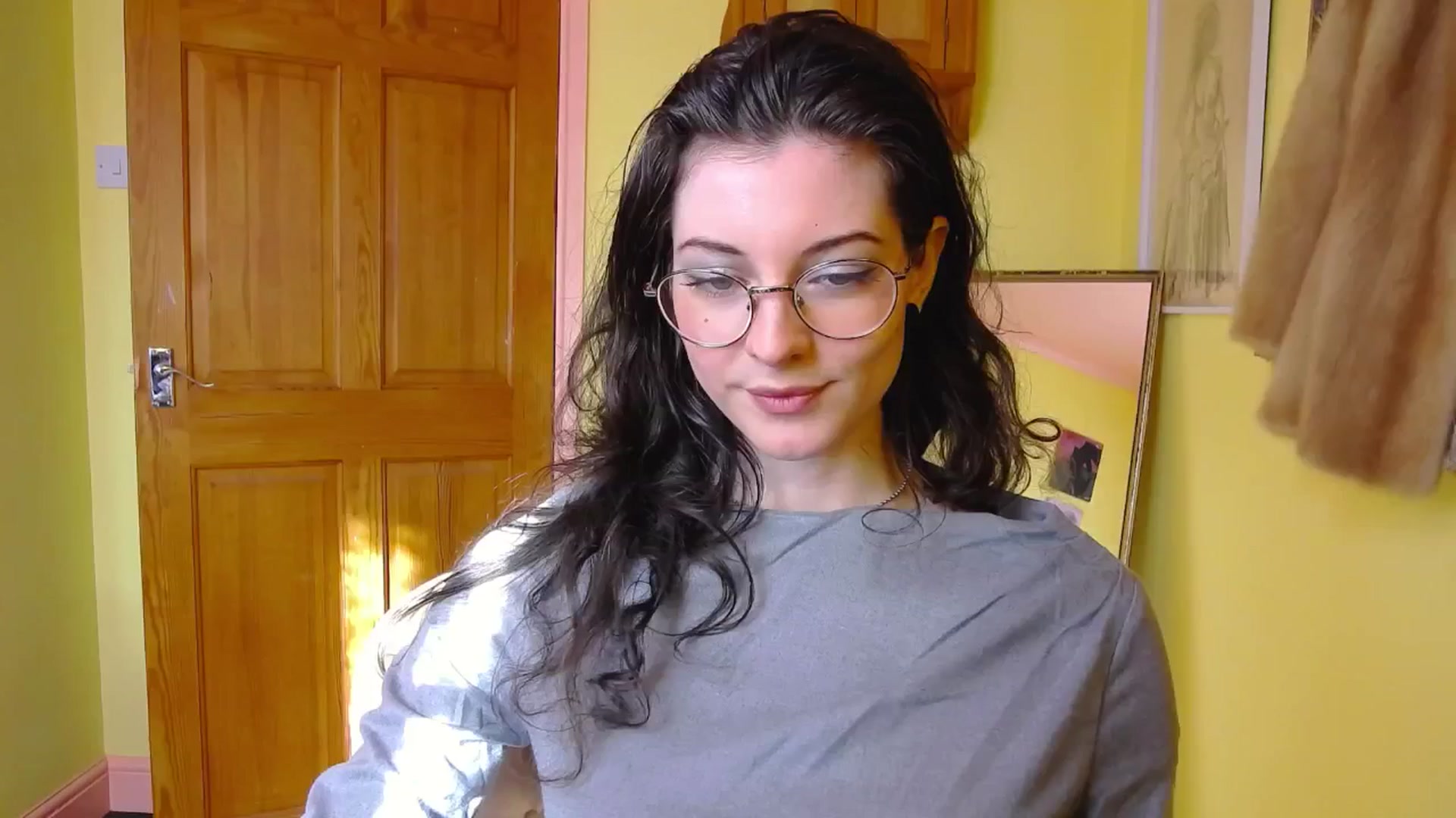 Gallery image thumbnail from viola__'s myfreecams stream on, 10/23/2024, 15:45 image 9 of 20