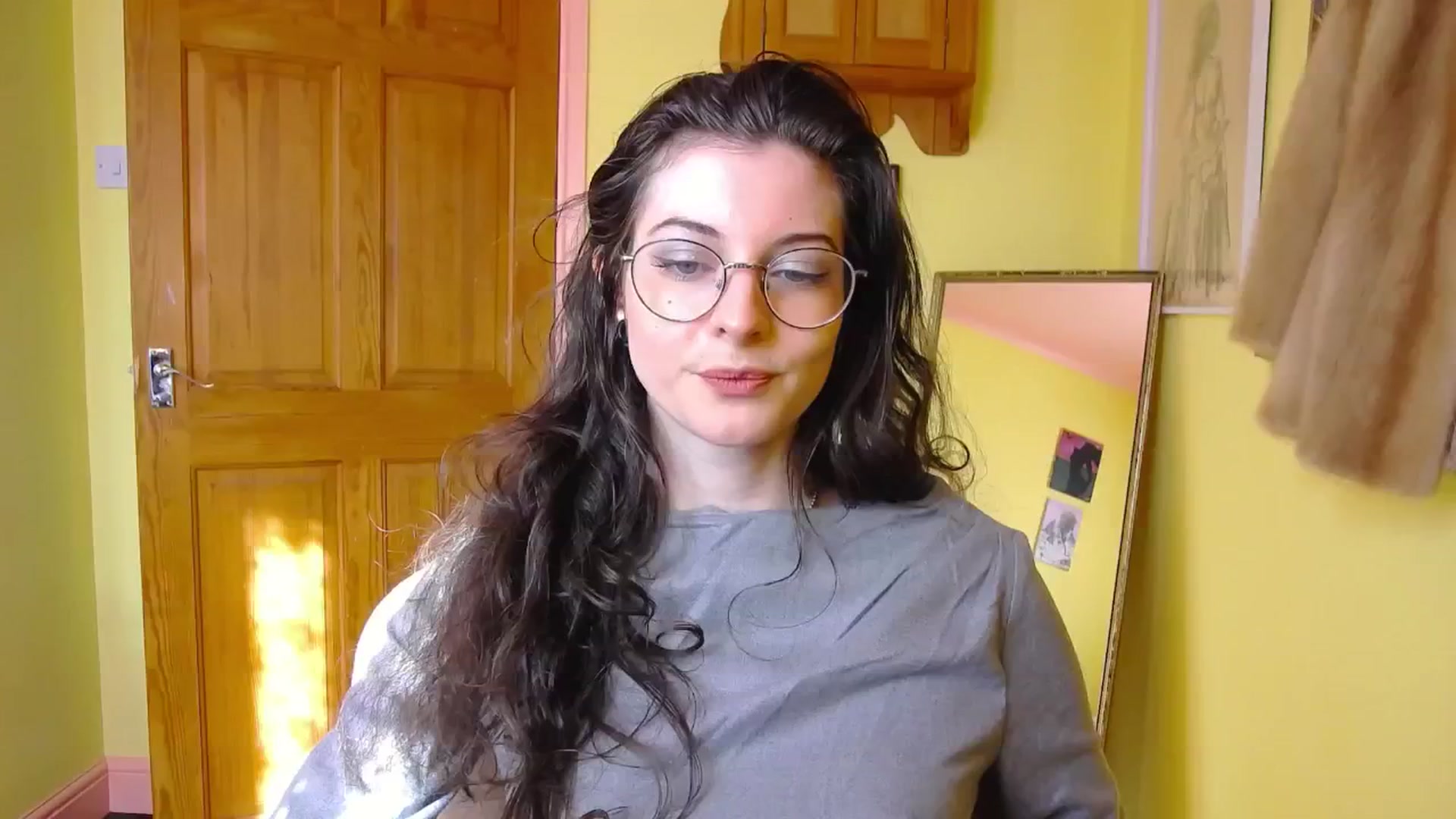 Gallery image thumbnail from viola__'s myfreecams stream on, 10/23/2024, 15:45 image 8 of 20