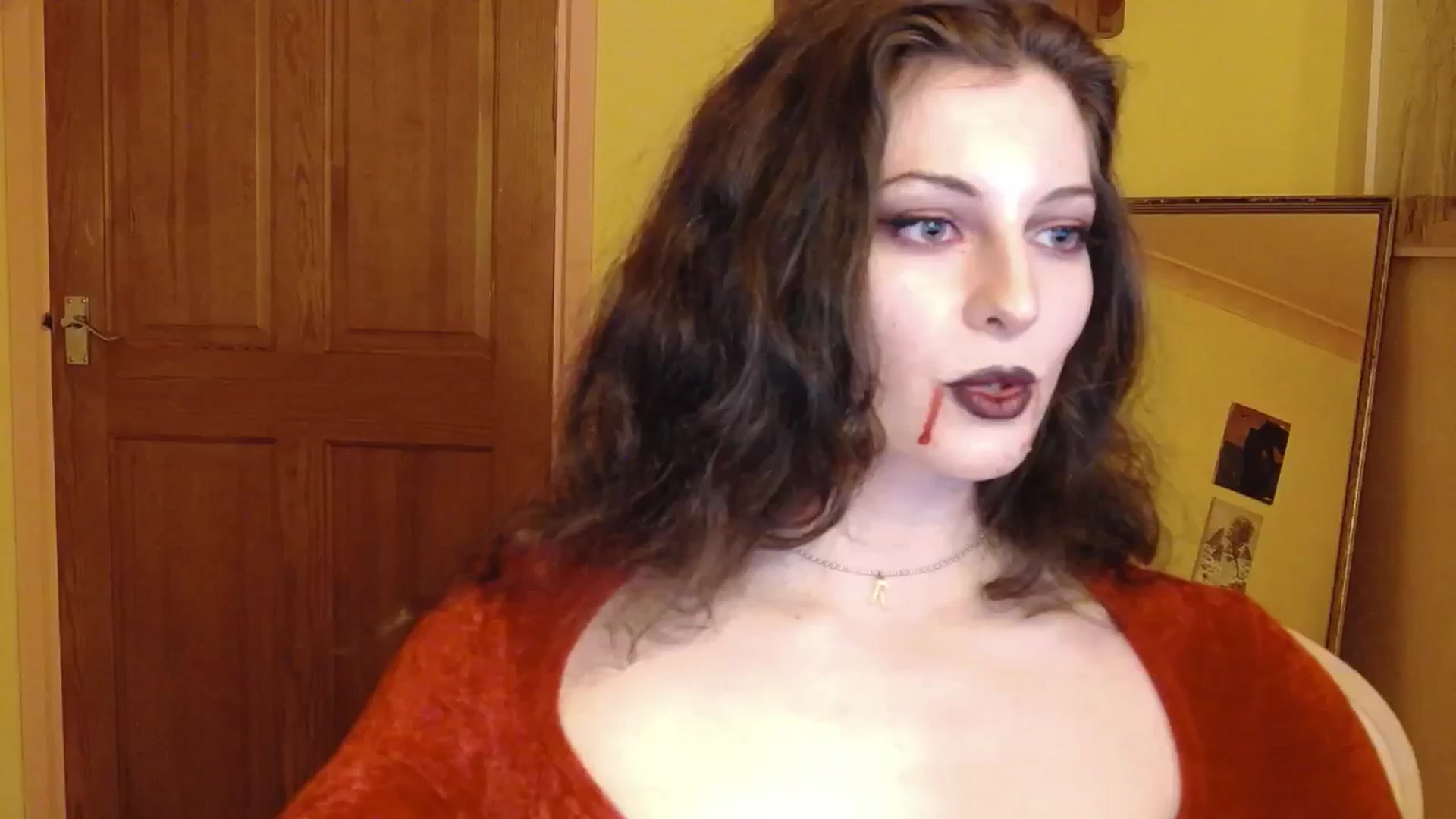 Gallery image thumbnail from viola__'s myfreecams stream on, 10/29/2024, 23:27 image 7 of 20