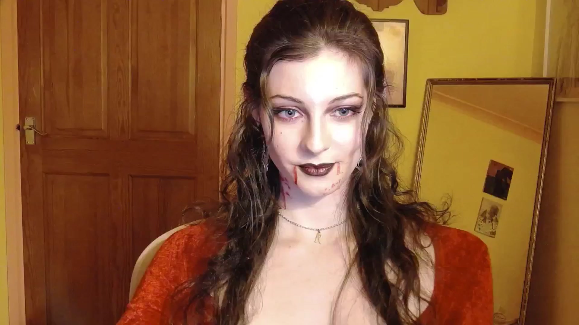 Gallery image thumbnail from viola__'s myfreecams stream on, 10/29/2024, 23:27 image 8 of 20