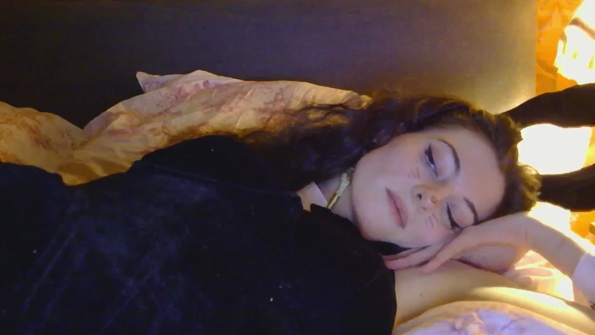 Gallery image thumbnail from viola__'s myfreecams stream on, 10/31/2024, 18:27 image 15 of 20