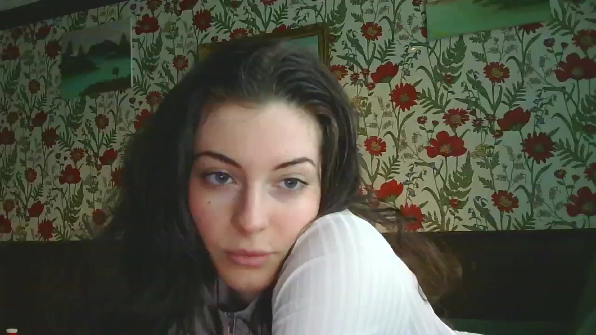 Gallery image thumbnail from viola__'s myfreecams stream on, 11/04/2024, 18:43 image 1 of 20