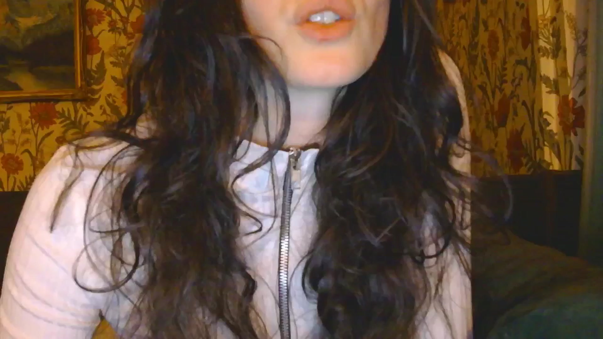 Gallery image thumbnail from viola__'s myfreecams stream on, 11/04/2024, 18:43 image 17 of 20