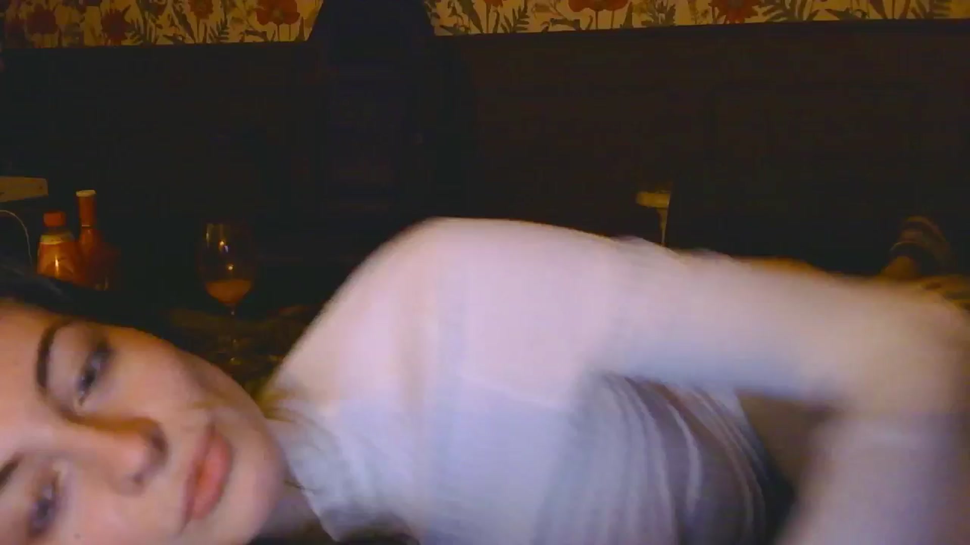 Gallery image thumbnail from viola__'s myfreecams stream on, 11/04/2024, 18:43 image 19 of 20