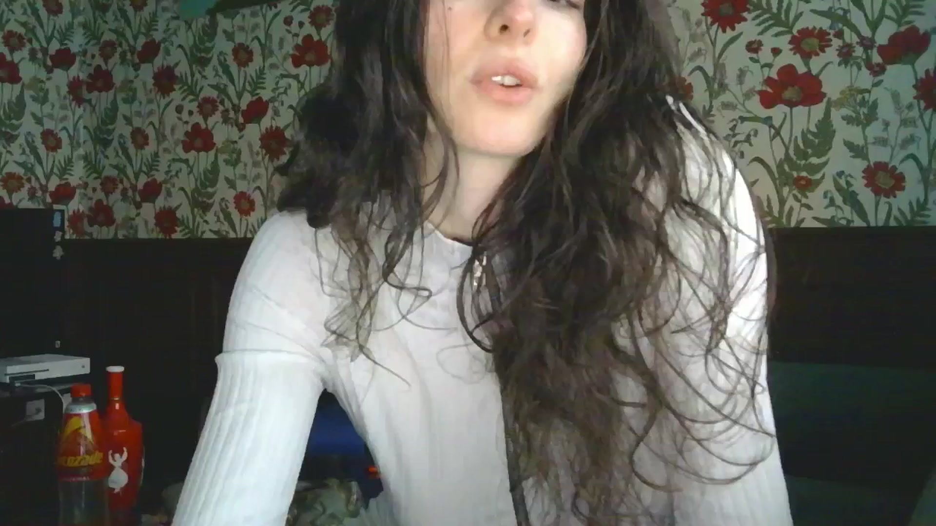 Gallery image thumbnail from viola__'s myfreecams stream on, 11/04/2024, 18:43 image 5 of 20