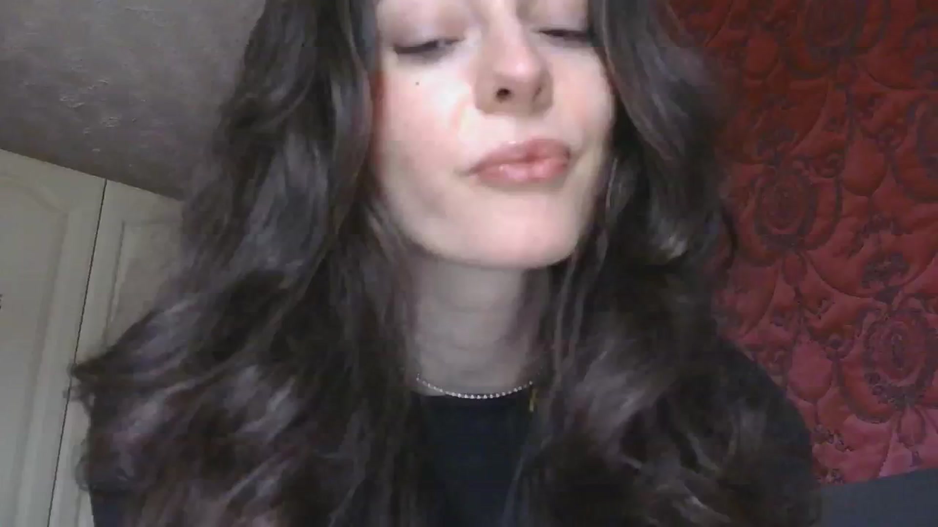 Gallery image thumbnail from viola__'s myfreecams stream on, 11/07/2024, 14:46 image 16 of 20