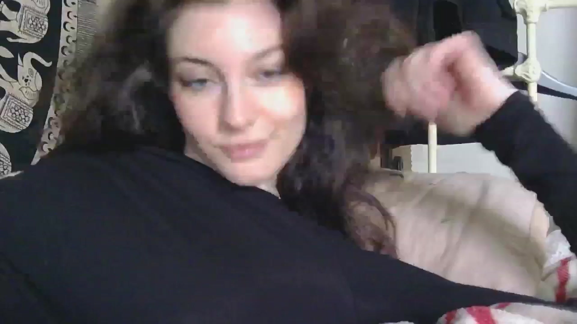 Gallery image thumbnail from viola__'s myfreecams stream on, 11/07/2024, 15:05 image 17 of 20