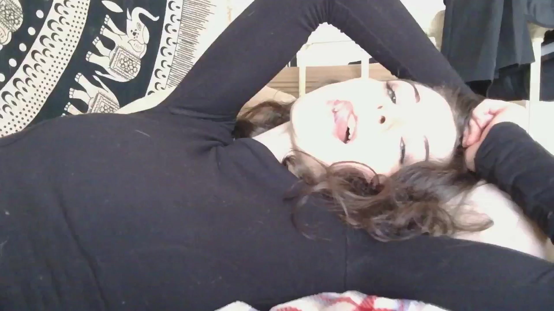 Gallery image thumbnail from viola__'s myfreecams stream on, 11/07/2024, 15:05 image 2 of 20