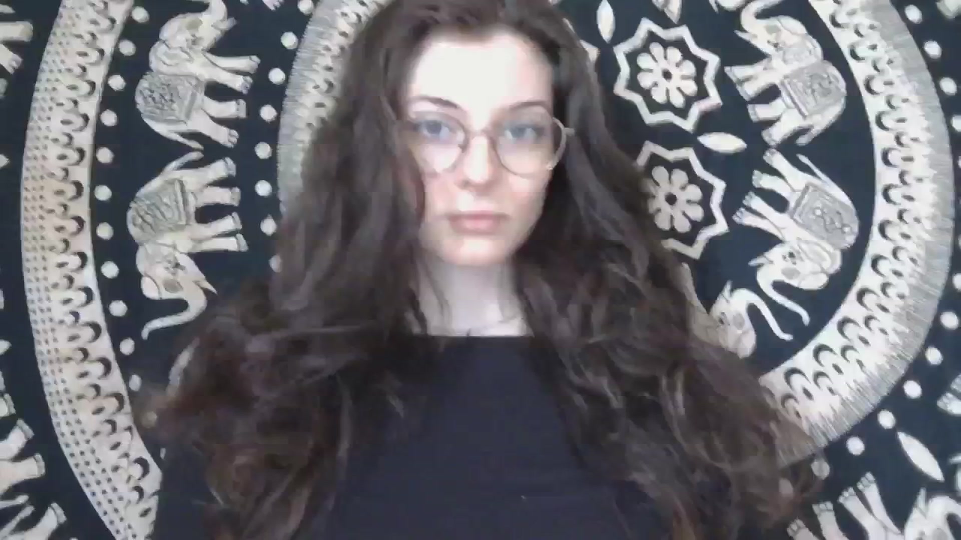 Gallery image thumbnail from viola__'s myfreecams stream on, 11/07/2024, 15:37 image 12 of 20