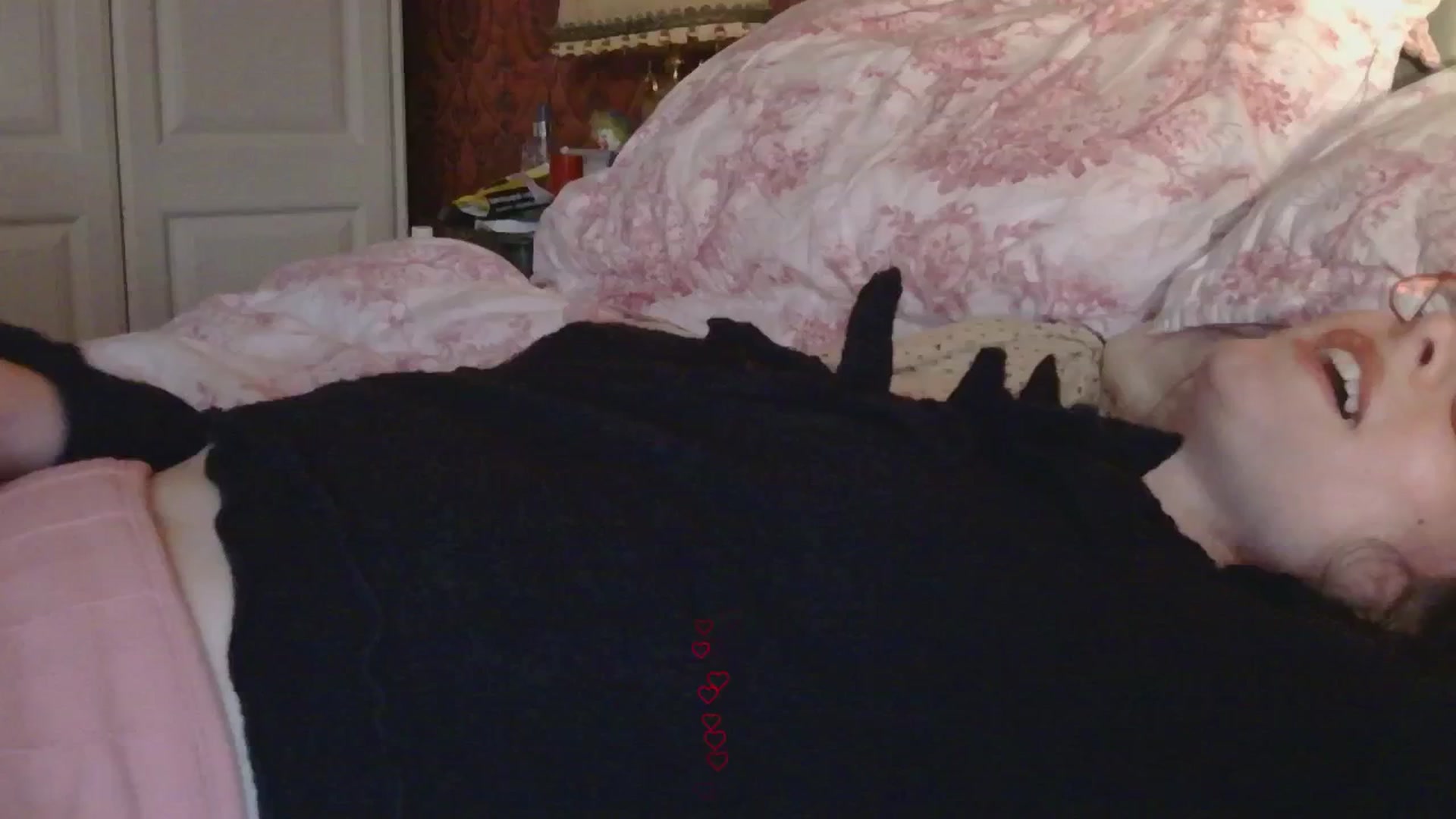 Gallery image thumbnail from viola__'s myfreecams stream on, 11/11/2024, 16:34 image 13 of 20
