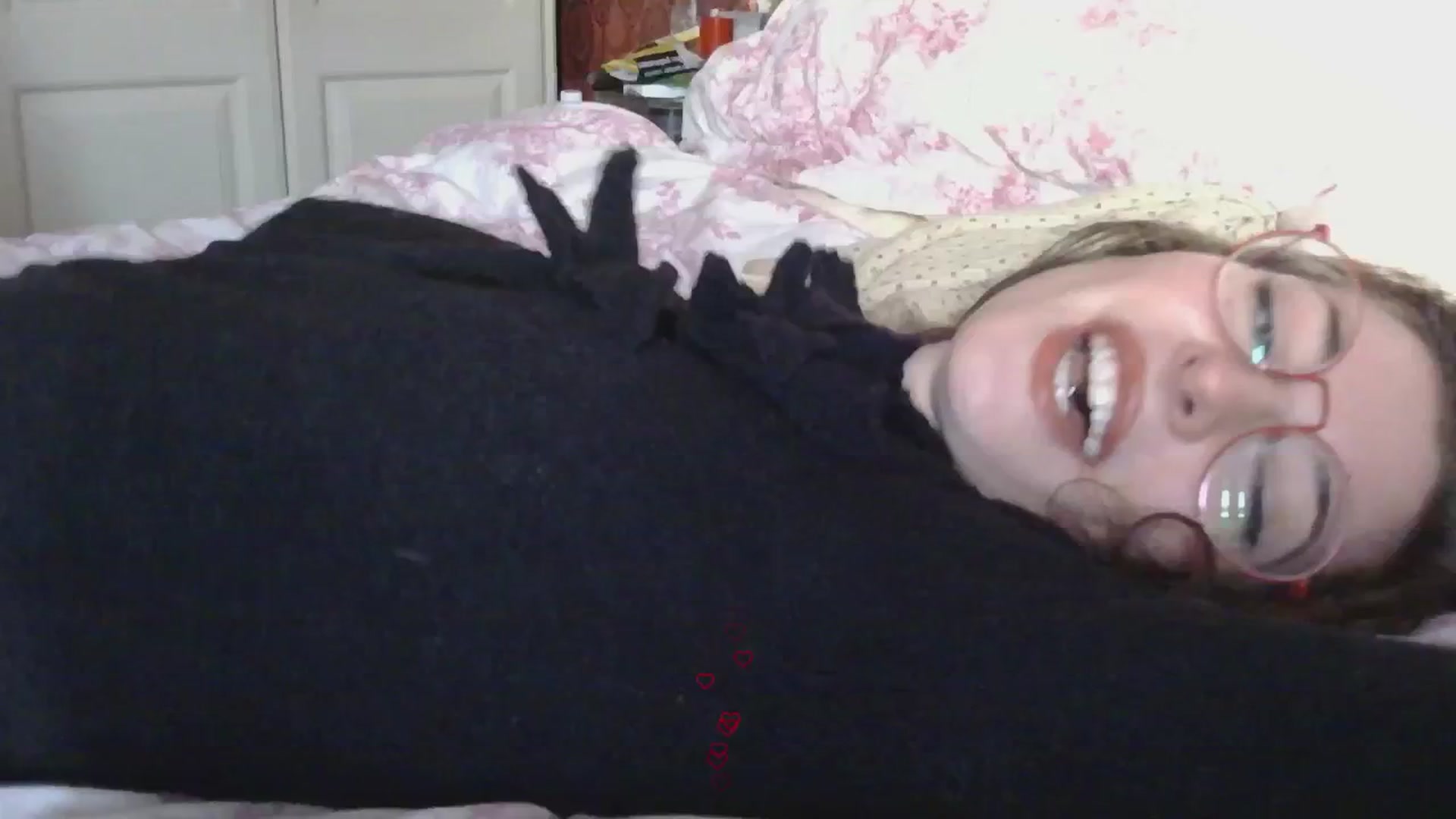 Gallery image thumbnail from viola__'s myfreecams stream on, 11/11/2024, 16:34 image 1 of 20
