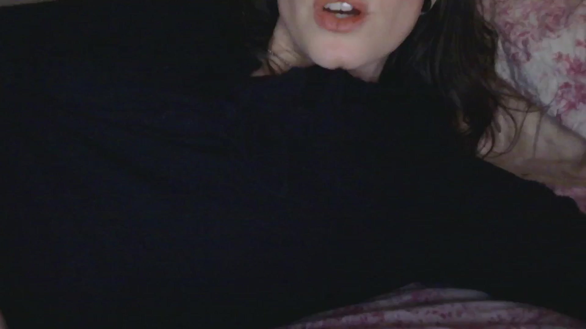 Gallery image thumbnail from viola__'s myfreecams stream on, 11/11/2024, 16:34 image 18 of 20