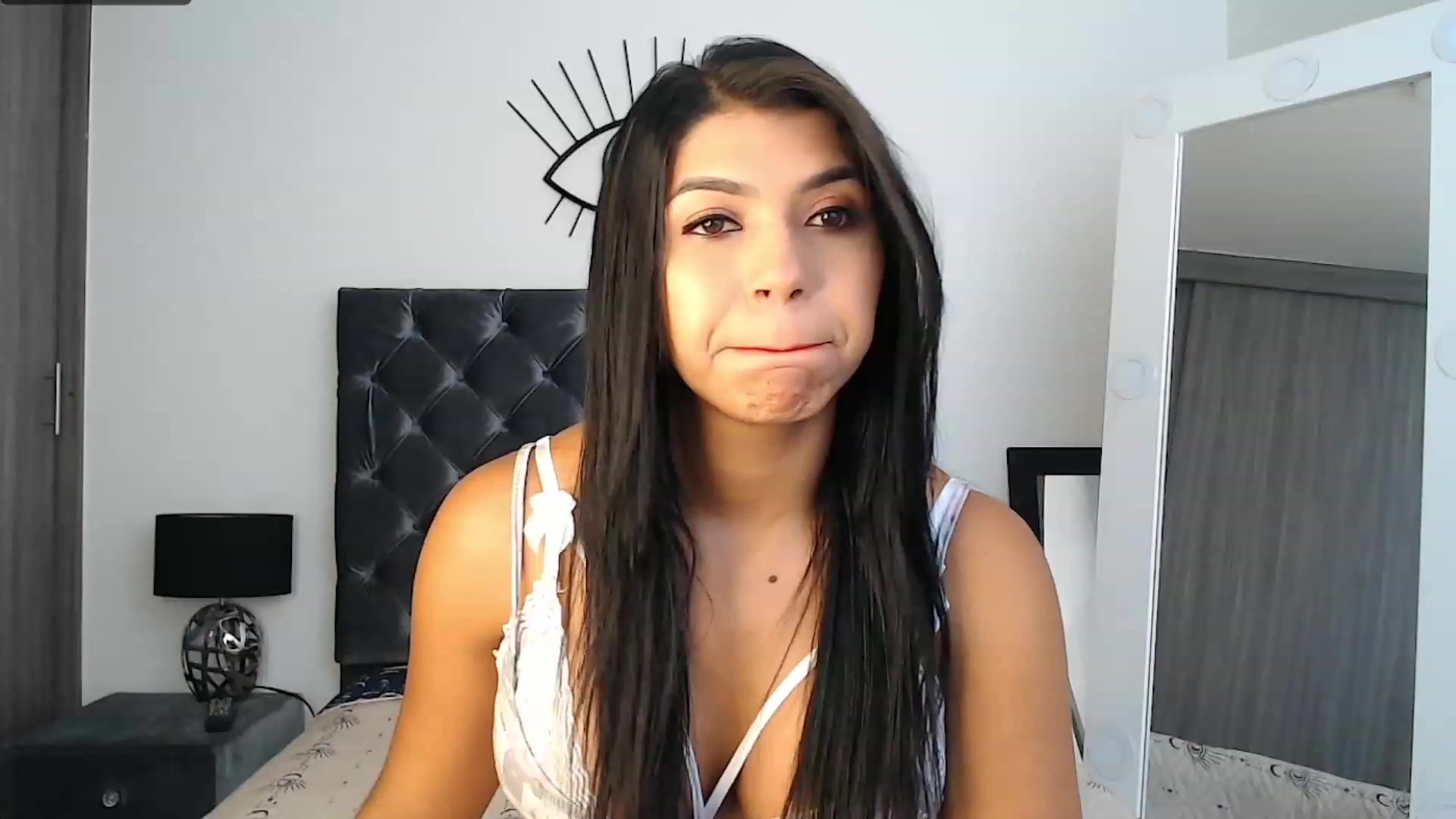 Gallery image thumbnail from violetta_xs's myfreecams stream on, 11/15/2022, 16:12 image 17 of 20