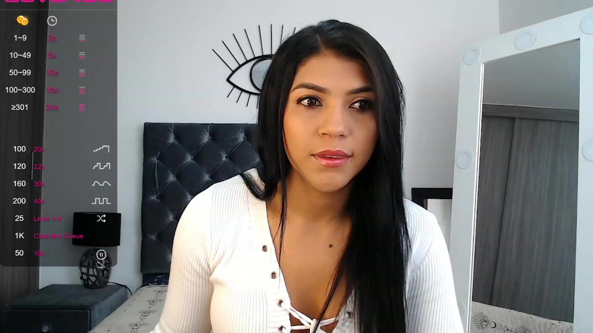 Gallery image thumbnail from violetta_xs's myfreecams stream on, 11/17/2022, 15:38 image 13 of 20