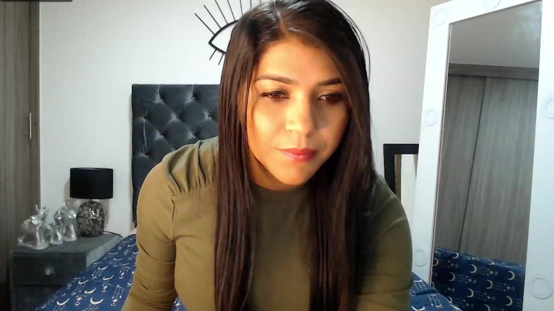 Gallery image thumbnail from violetta_xs's myfreecams stream on, 11/19/2022, 03:31 image 20 of 20