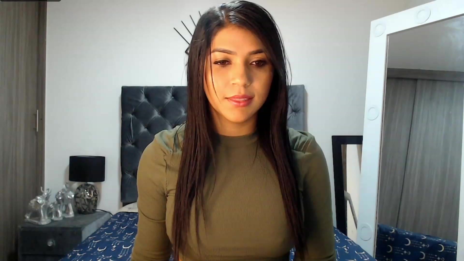 Gallery image thumbnail from violetta_xs's myfreecams stream on, 11/19/2022, 03:31 image 2 of 20