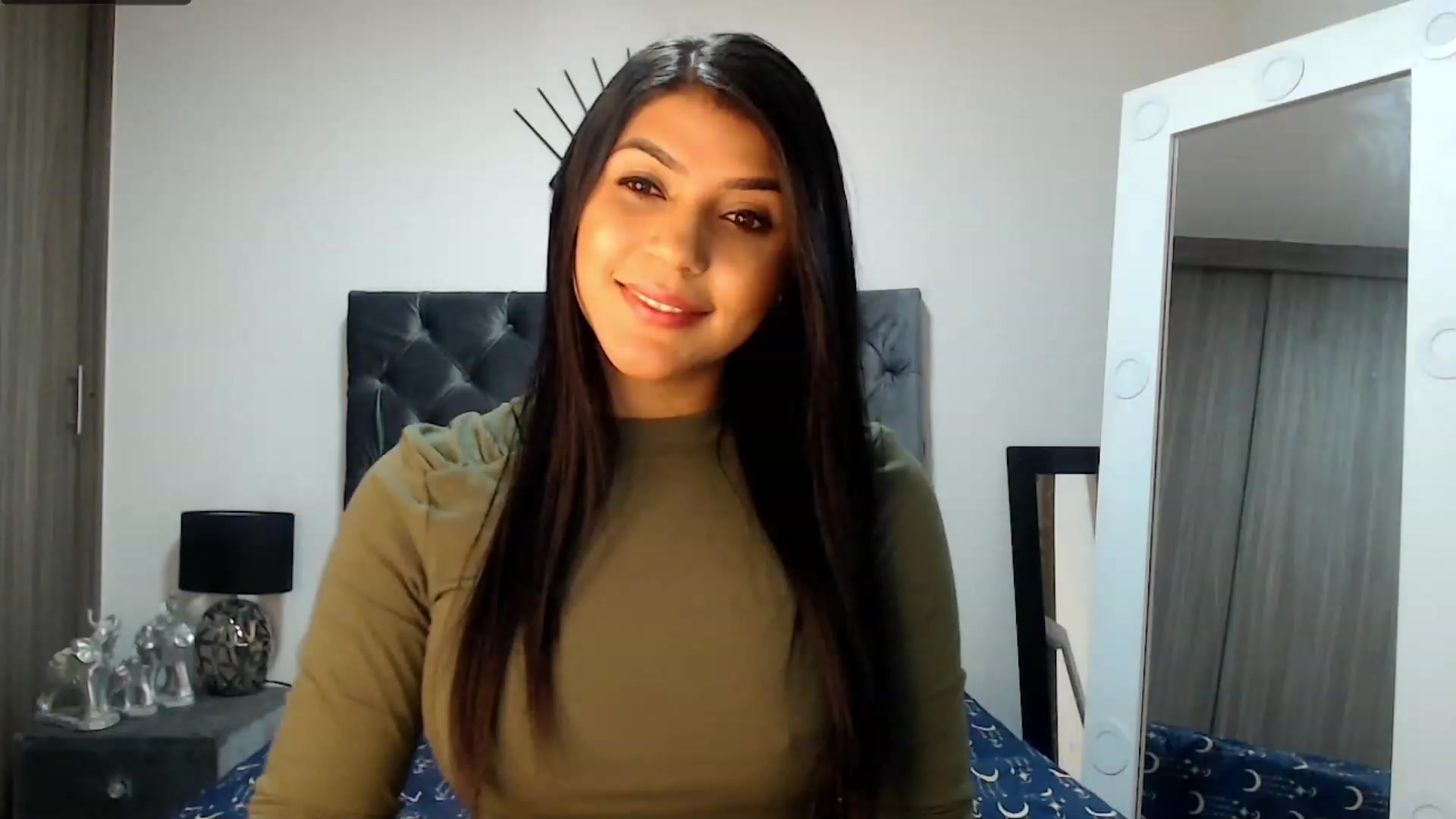 Gallery image thumbnail from violetta_xs's myfreecams stream on, 11/19/2022, 03:31 image 15 of 20