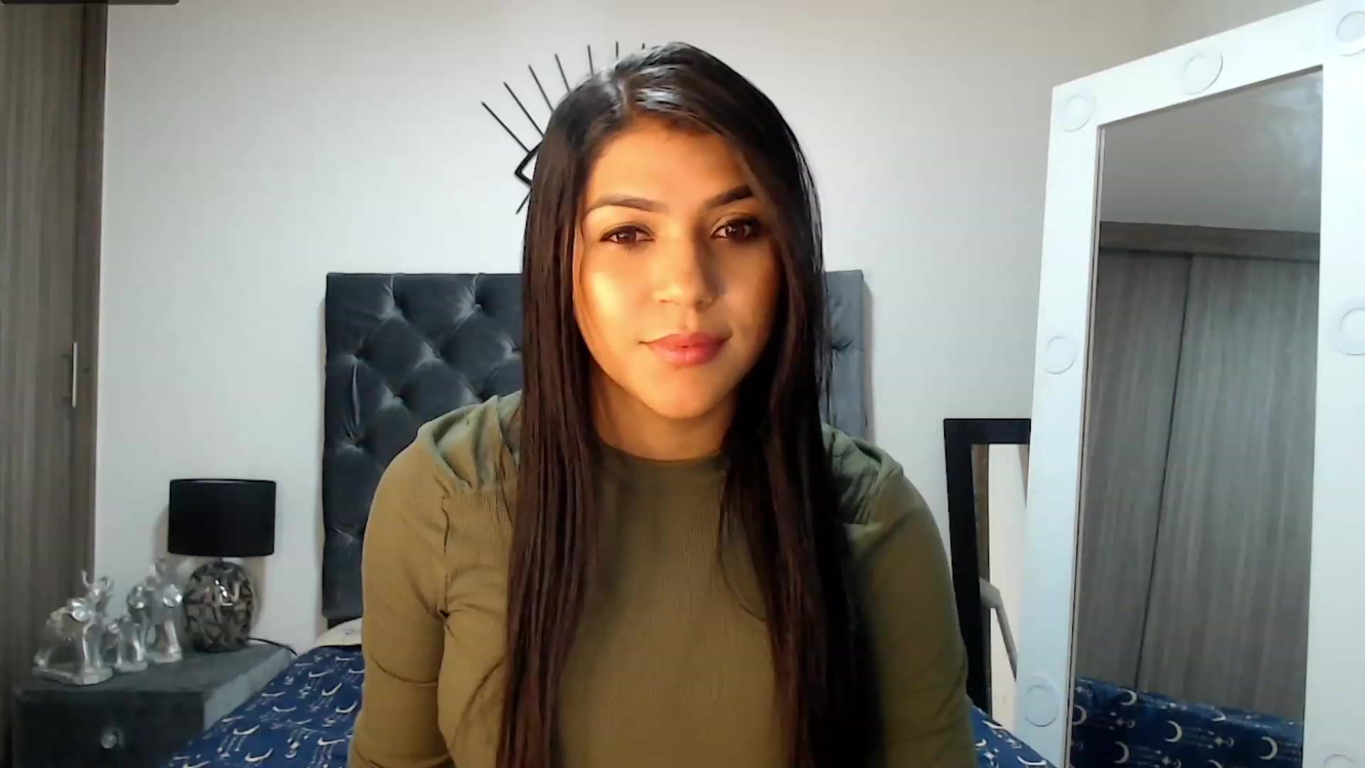 Gallery image thumbnail from violetta_xs's myfreecams stream on, 11/19/2022, 03:31 image 14 of 20