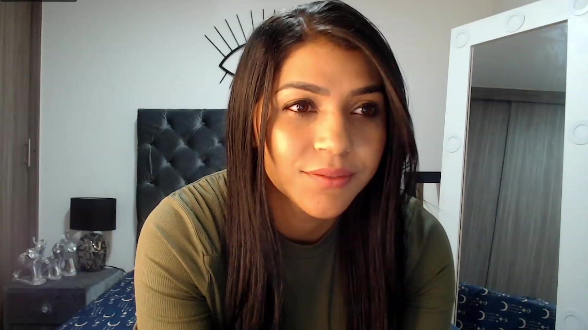 Gallery image thumbnail from violetta_xs's myfreecams stream on, 11/19/2022, 04:19 image 15 of 20