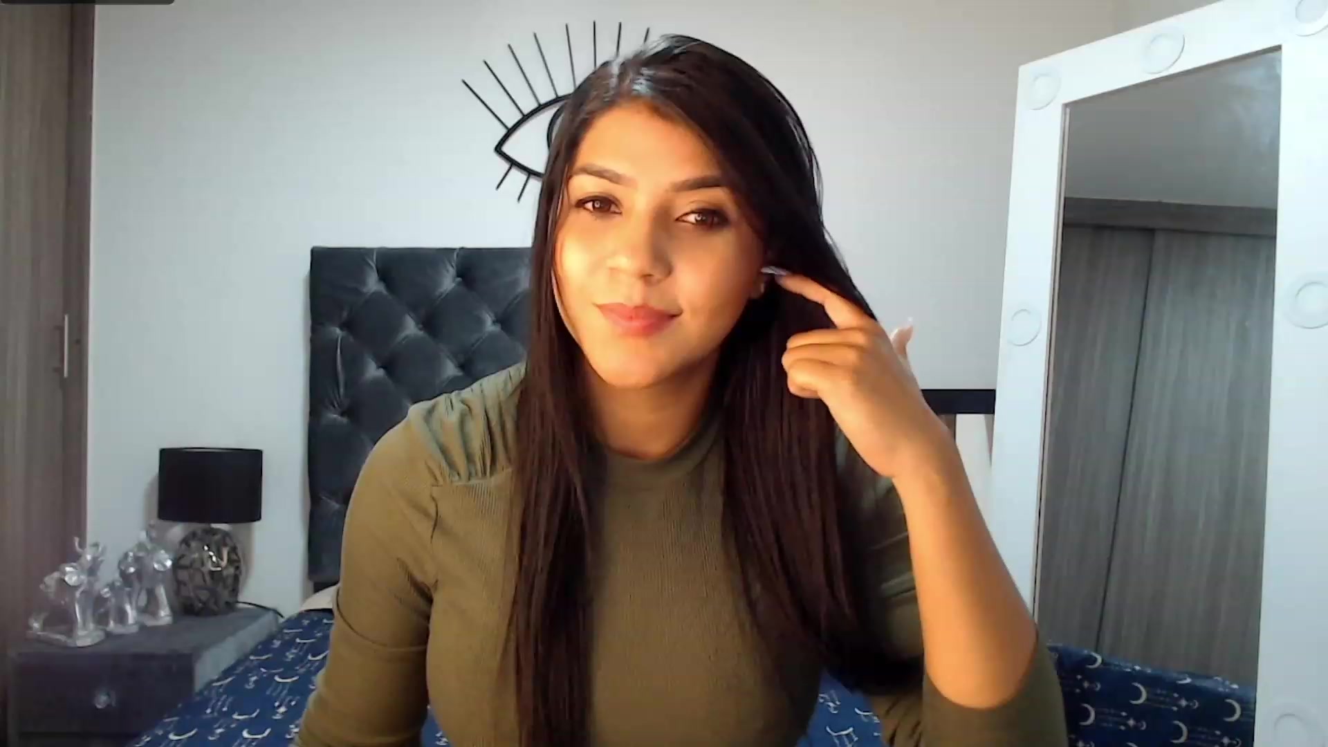 Gallery image thumbnail from violetta_xs's myfreecams stream on, 11/19/2022, 04:19 image 9 of 20