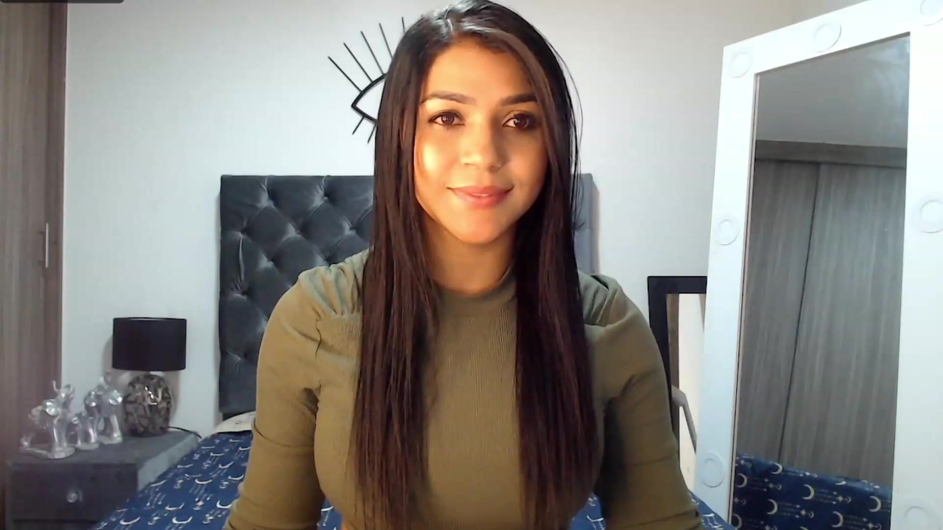 Gallery image thumbnail from violetta_xs's myfreecams stream on, 11/19/2022, 04:19 image 10 of 20