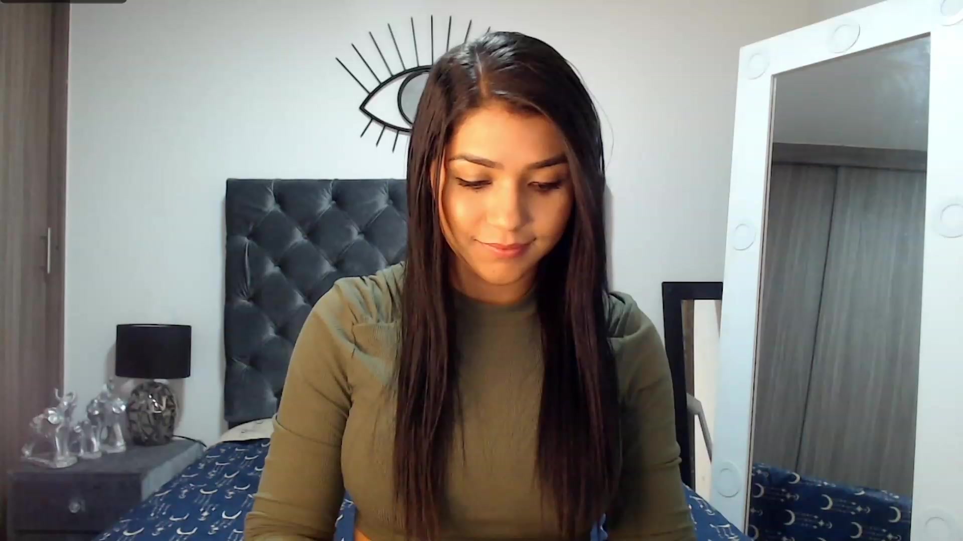 Gallery image thumbnail from violetta_xs's myfreecams stream on, 11/19/2022, 04:19 image 18 of 20