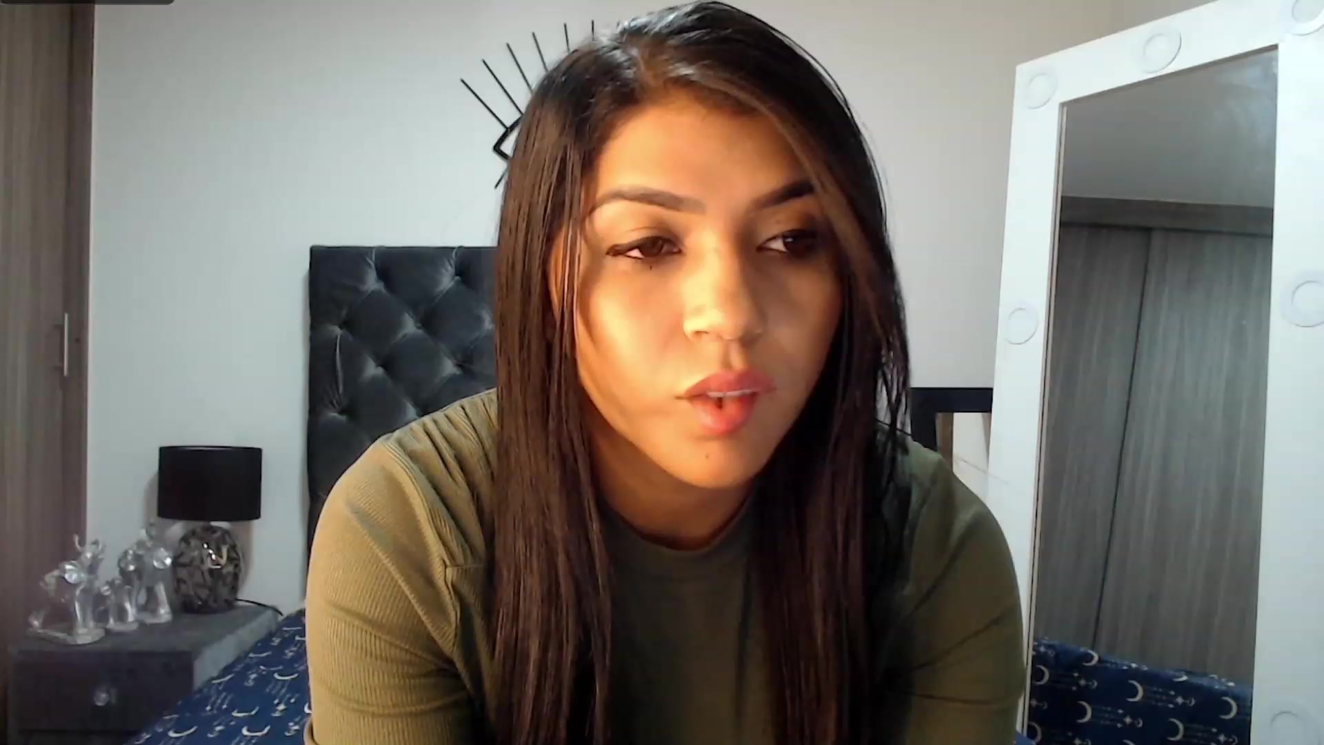 Gallery image thumbnail from violetta_xs's myfreecams stream on, 11/19/2022, 04:19 image 14 of 20