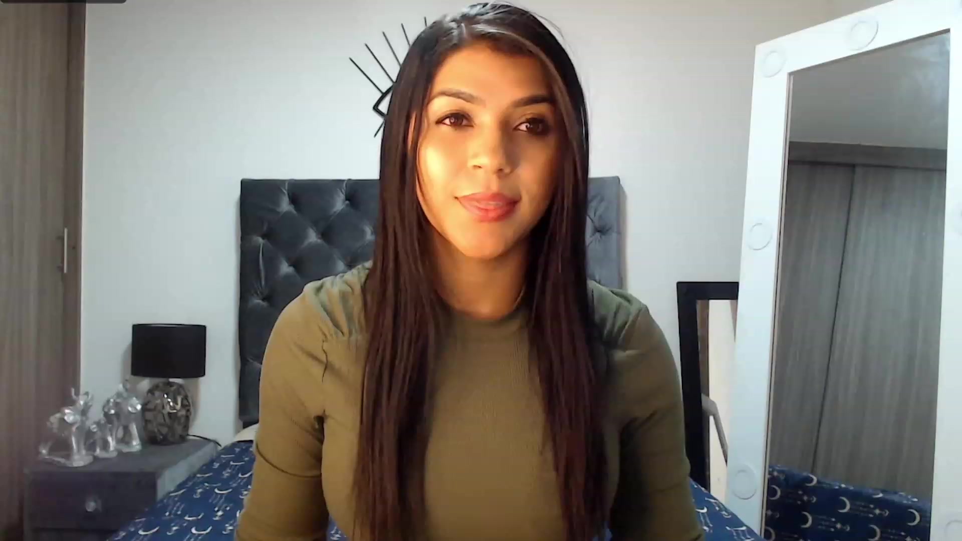 Gallery image thumbnail from violetta_xs's myfreecams stream on, 11/19/2022, 04:19 image 4 of 20