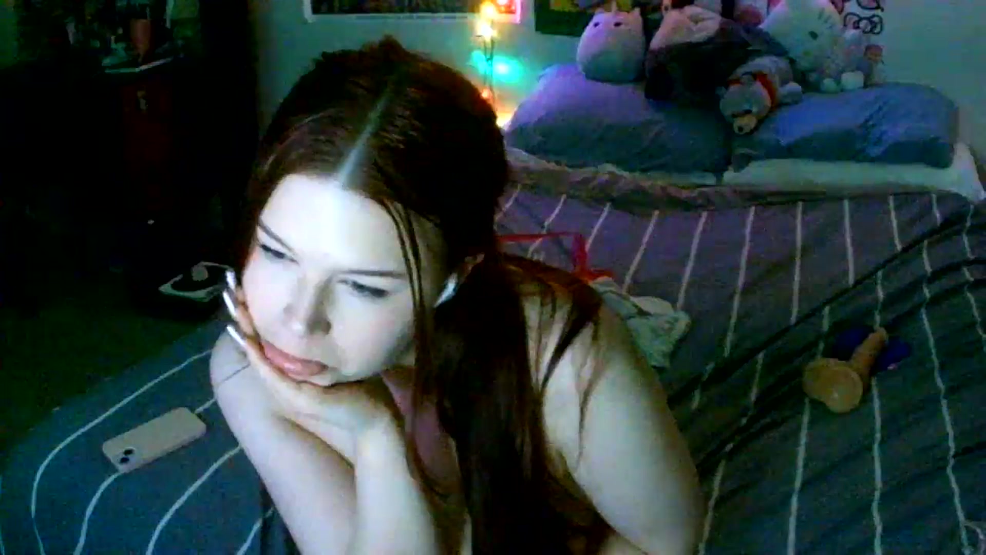Gallery image thumbnail from violettbunnyy's myfreecams stream on, 06/10/2024, 10:50 image 11 of 20