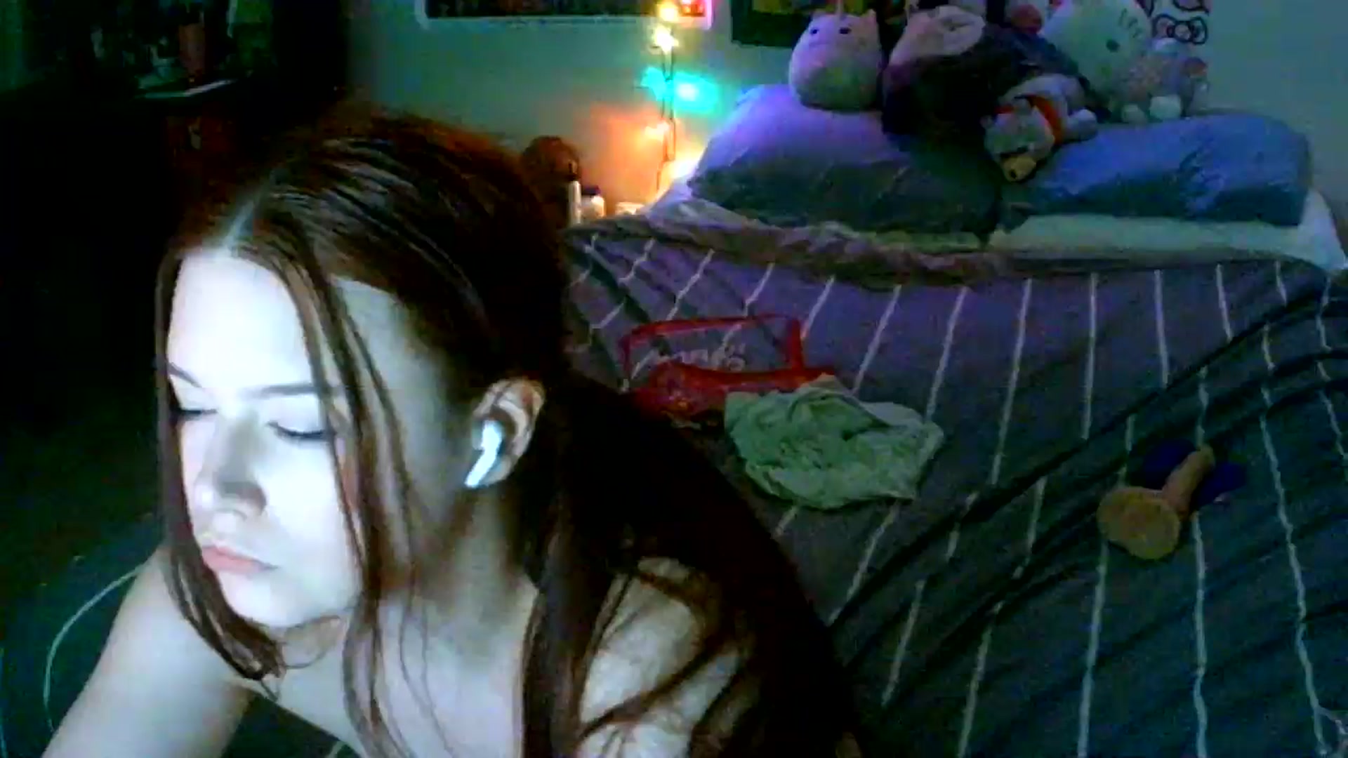 Gallery image thumbnail from violettbunnyy's myfreecams stream on, 06/10/2024, 10:50 image 16 of 20
