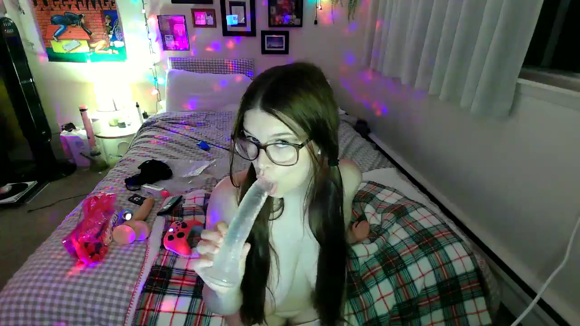Gallery image thumbnail from violettbunnyy's myfreecams stream on, 08/14/2024, 09:13 image 4 of 20
