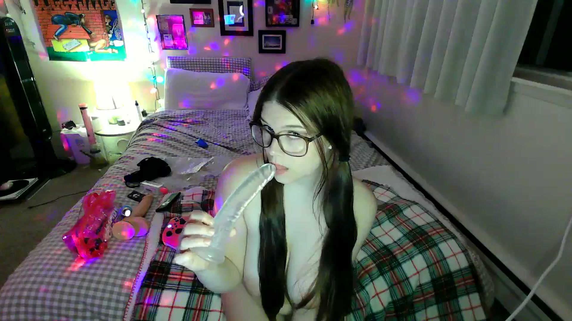 Gallery image thumbnail from violettbunnyy's myfreecams stream on, 08/14/2024, 09:13 image 5 of 20
