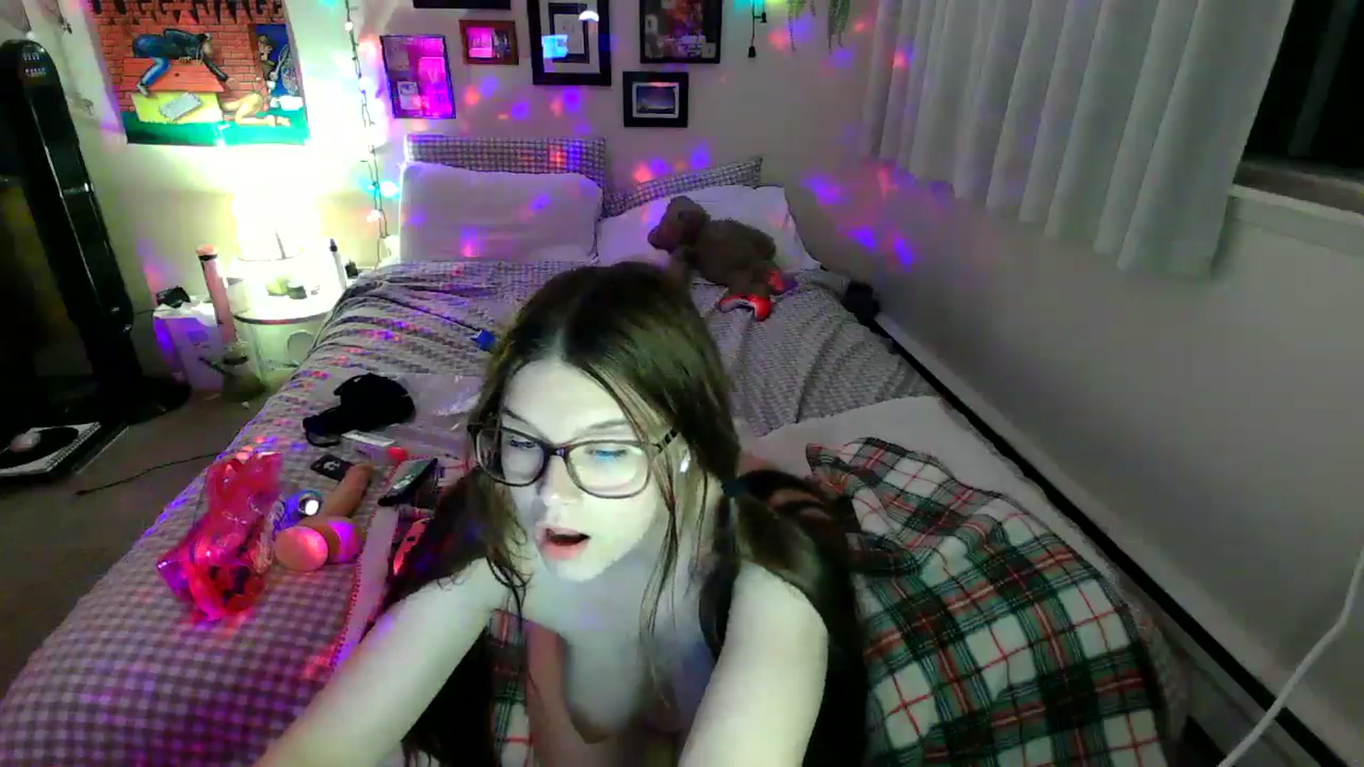 Gallery image thumbnail from violettbunnyy's myfreecams stream on, 08/14/2024, 09:13 image 9 of 20