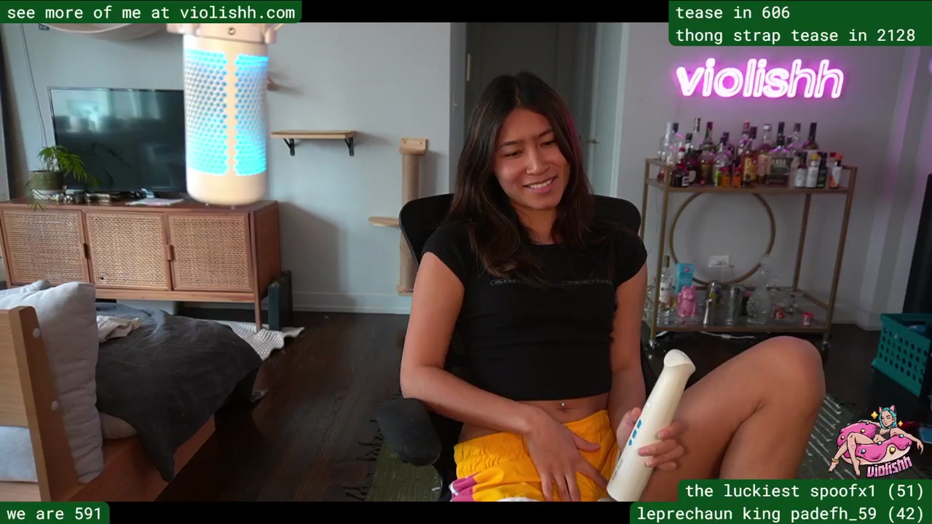 Gallery image thumbnail from violishh's myfreecams stream on, 03/18/2026, 20:56 image 3 of 20