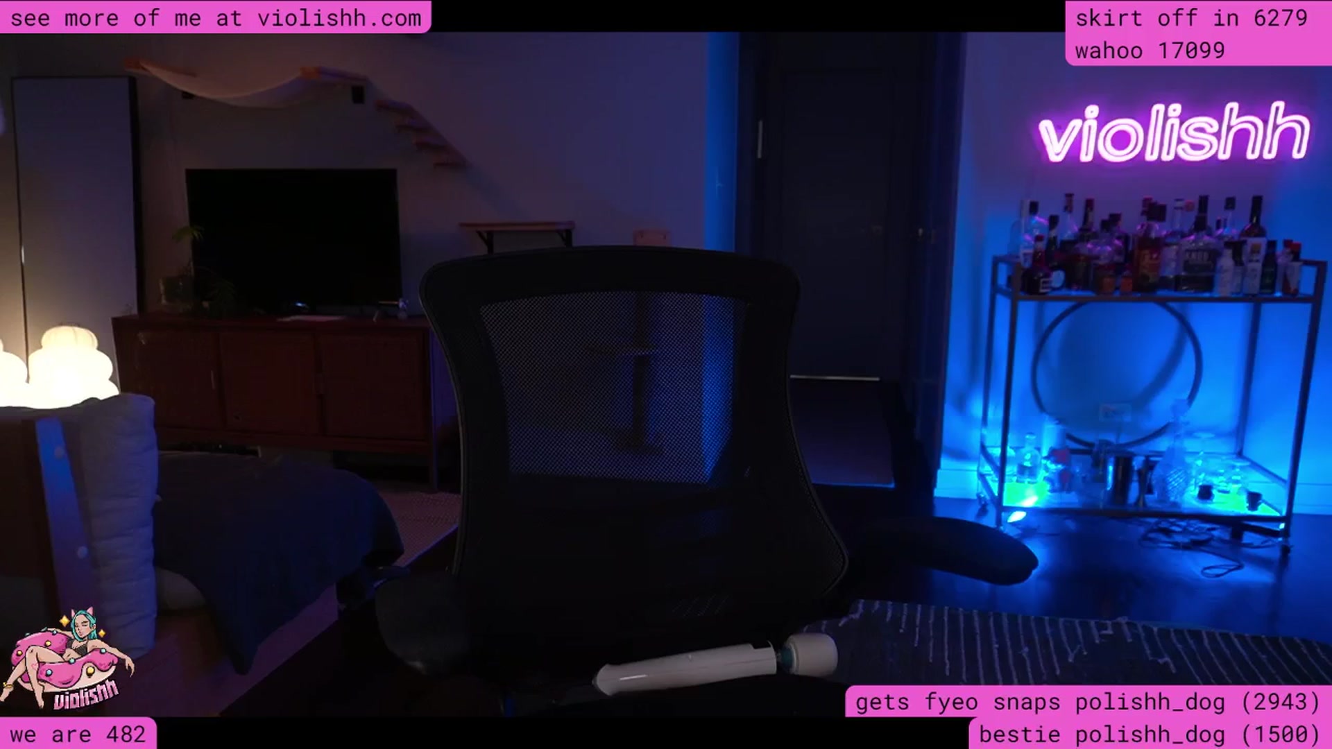 Gallery image thumbnail from violishh's myfreecams stream on, 03/28/2026, 01:52 image 17 of 20