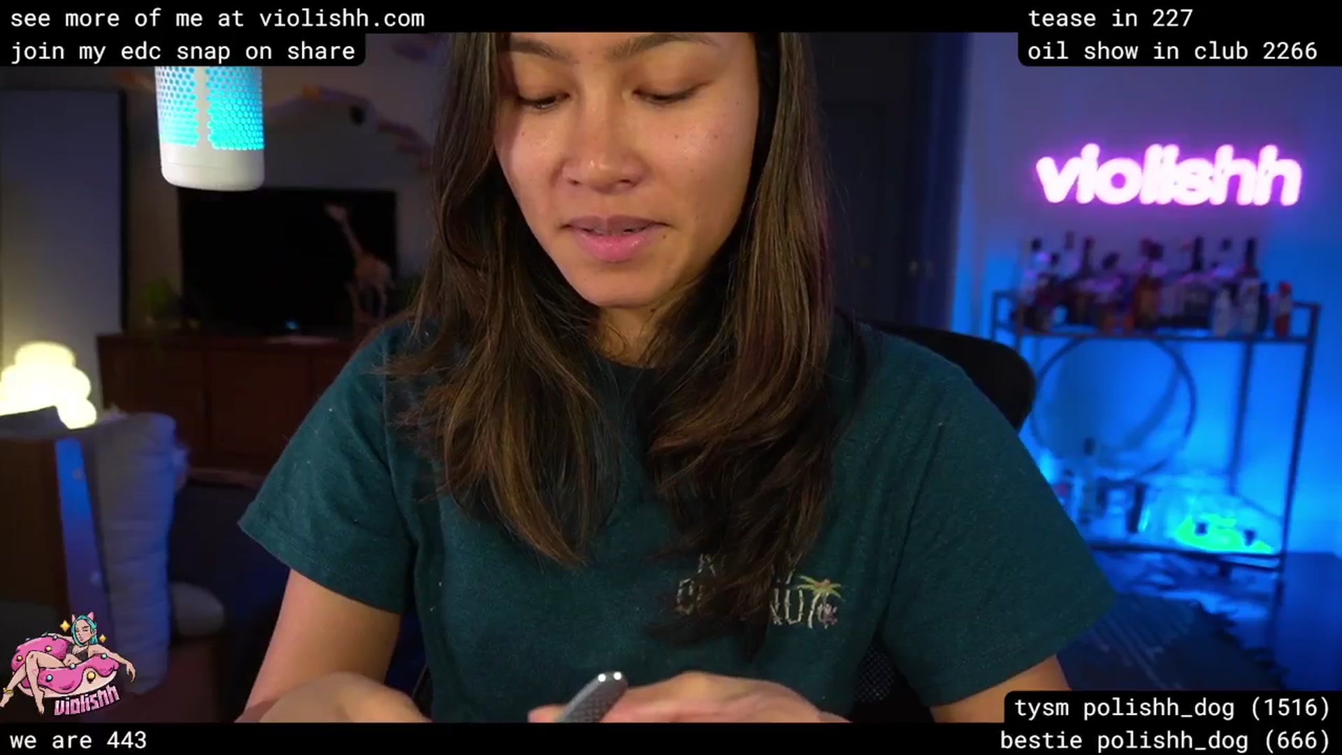 Gallery image thumbnail from violishh's myfreecams stream on, 04/19/2026, 04:48 image 13 of 20