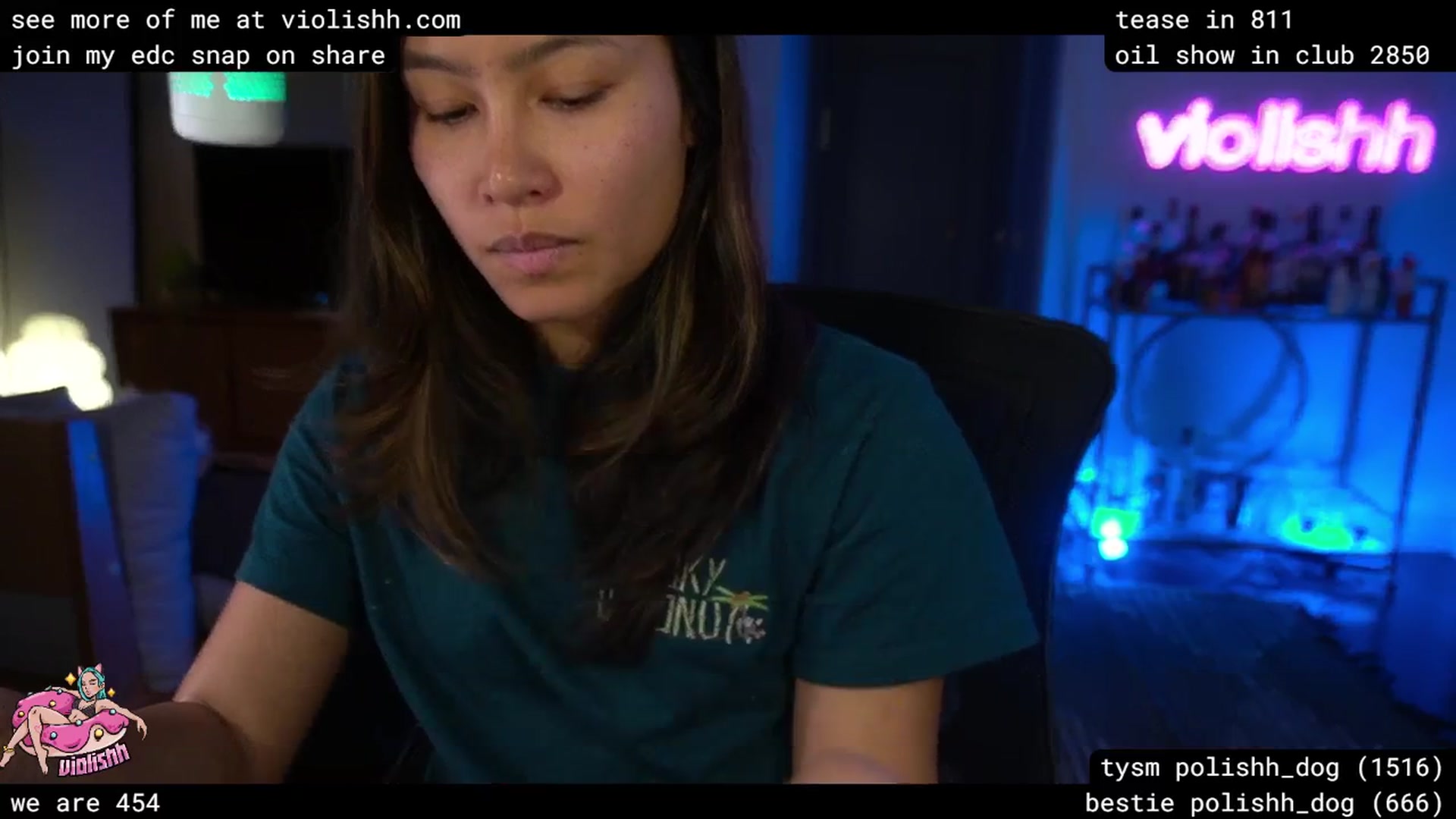 Gallery image thumbnail from violishh's myfreecams stream on, 04/19/2026, 04:48 image 10 of 20