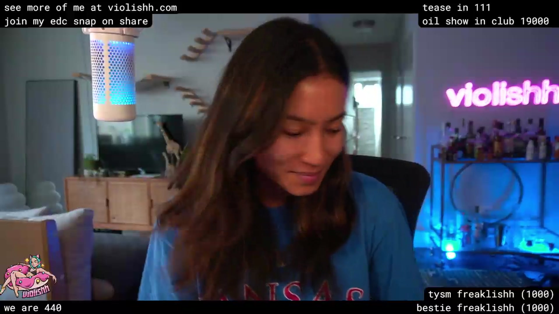 Gallery image thumbnail from violishh's myfreecams stream on, 04/20/2026, 22:04 image 12 of 20